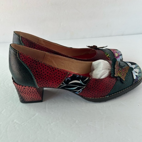 Obiono NIB Unique Hand Painted Butterfly Fashion Vintage Pumps - Picture 6 of 10